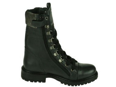 Kinder boot 