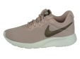 Nike-sneakers-Women Nike Tanjun2
