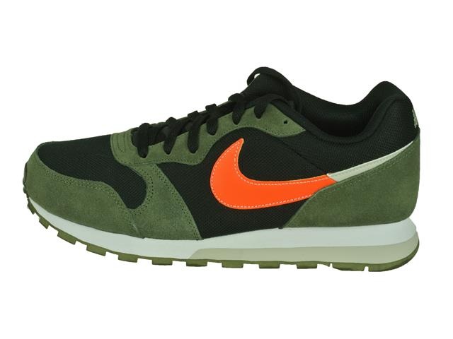 nike md runner 2es1