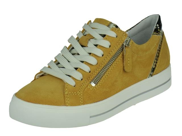 Common pairs sales sneakers