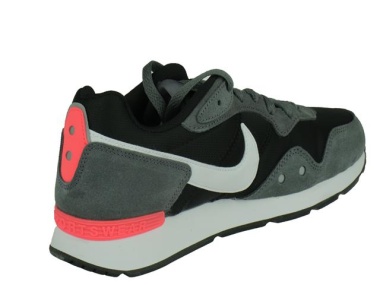 Nike Venture Runner