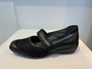 Xsensible, LIPARI, 10072.2.026, Zwart combi bandschoenen met stretch wijdte H