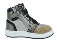 High top sneaker