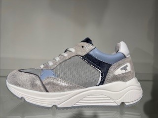 Giga Sneaker