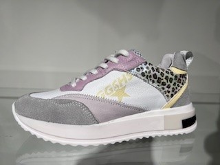 Giga Sneaker