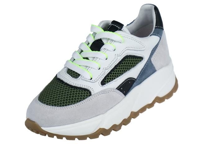 Giga Sneaker
