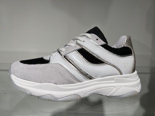 Giga Sneaker