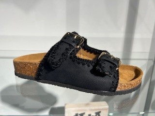 AQA Slipper